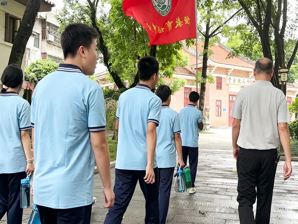 上饶正规全封闭寄宿学校怎么联系?本地成长培育机构筛选指南