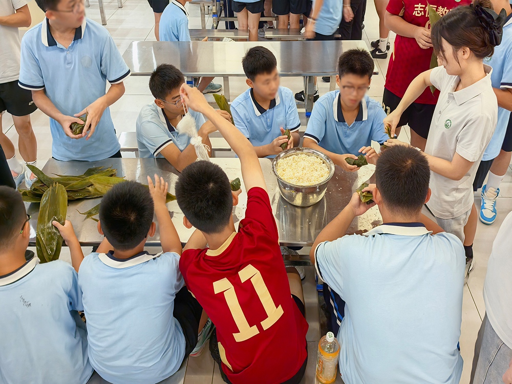 上饶孩子逆反期教育学校怎么联系？本地寄宿素质培育机构筛选指南